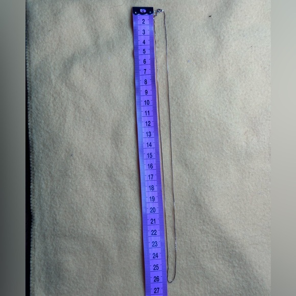 NWT Women Chain Necklace in 14k
Yellow Gold - Picture 3 of 3